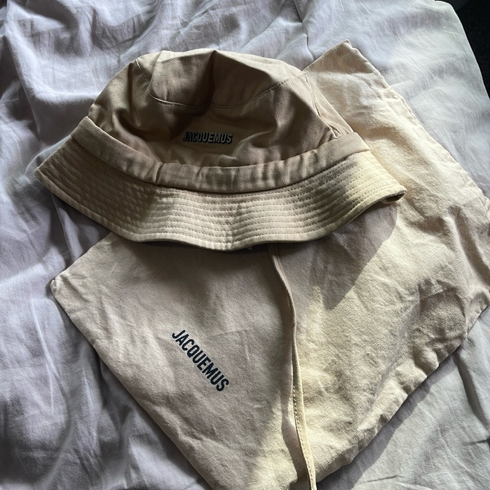 Jacquemus bucket hat circa 2019?